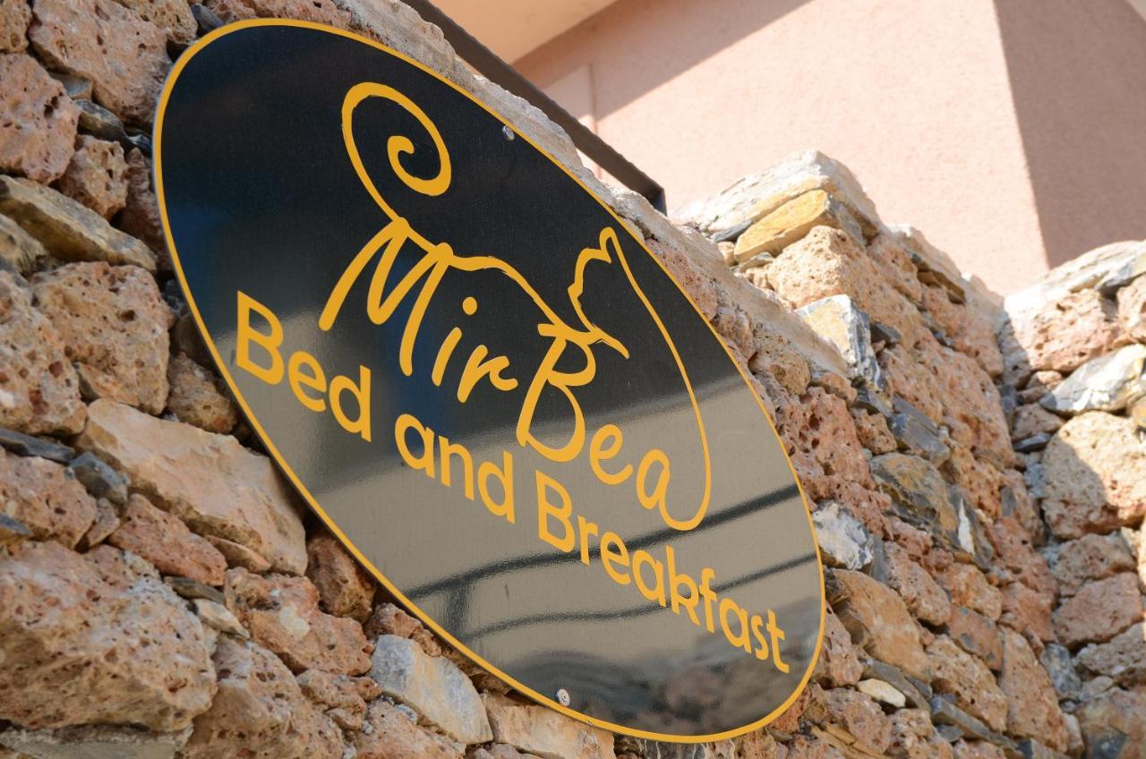 Mirbea Bed & Breakfast Cisano sul Neva Exterior photo